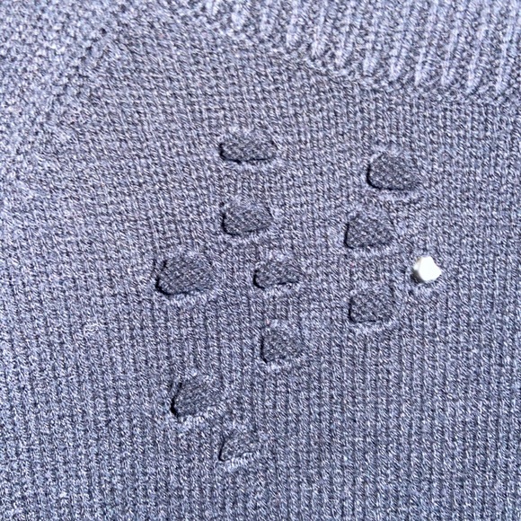 Black sweater with zips fits BIG - Picture 4 of 6